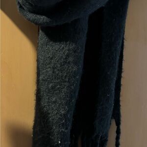 Steve Madden Black Scarf